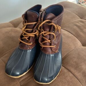 Sperry Brown and Navy Winter Boots